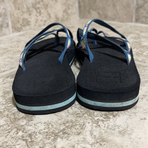 Teva Women's Olowahu Sandal - Picture 3 of 7